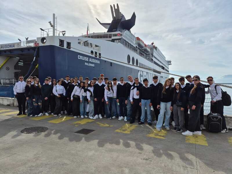 Formazione scuola lavoro per gli allievi dell'indirizzo 